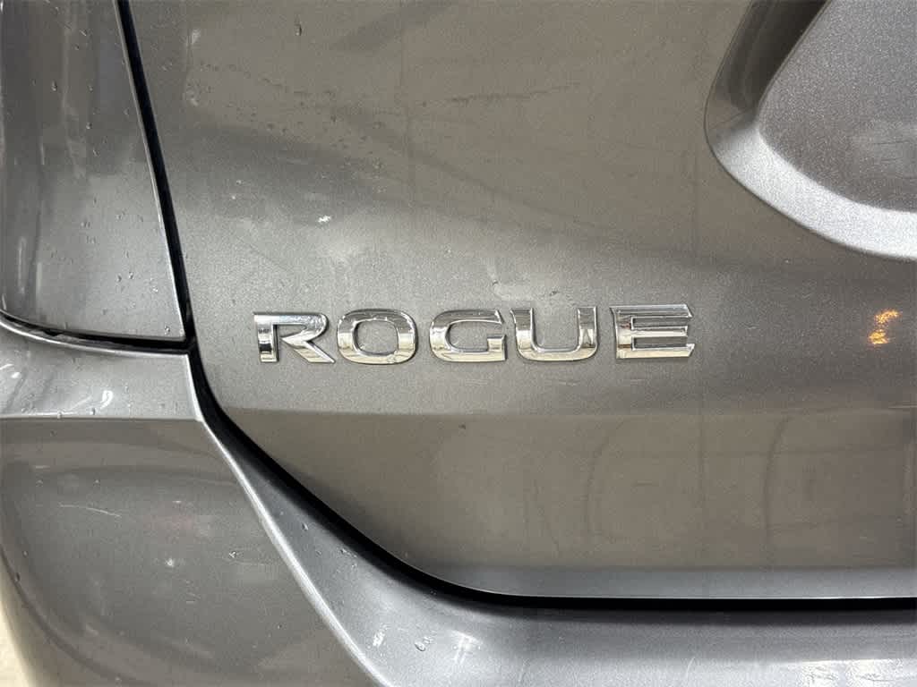 Nissan Rogue SV 2020