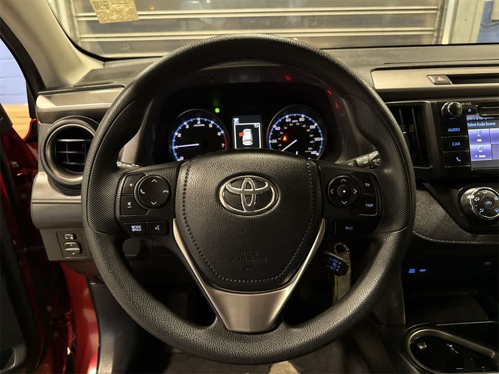 Toyota RAV4 LE 2017