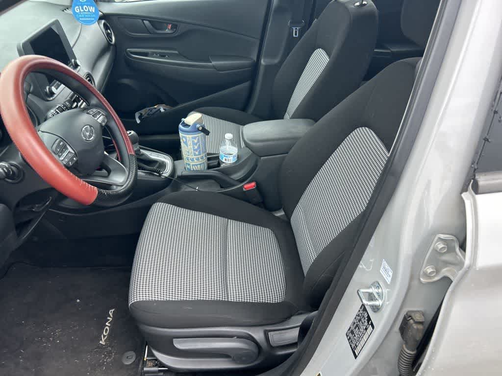 Hyundai Kona SE 2023