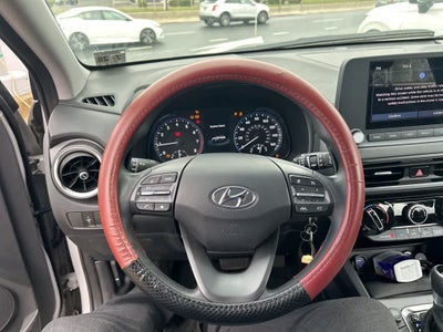 Hyundai Kona SE 2023