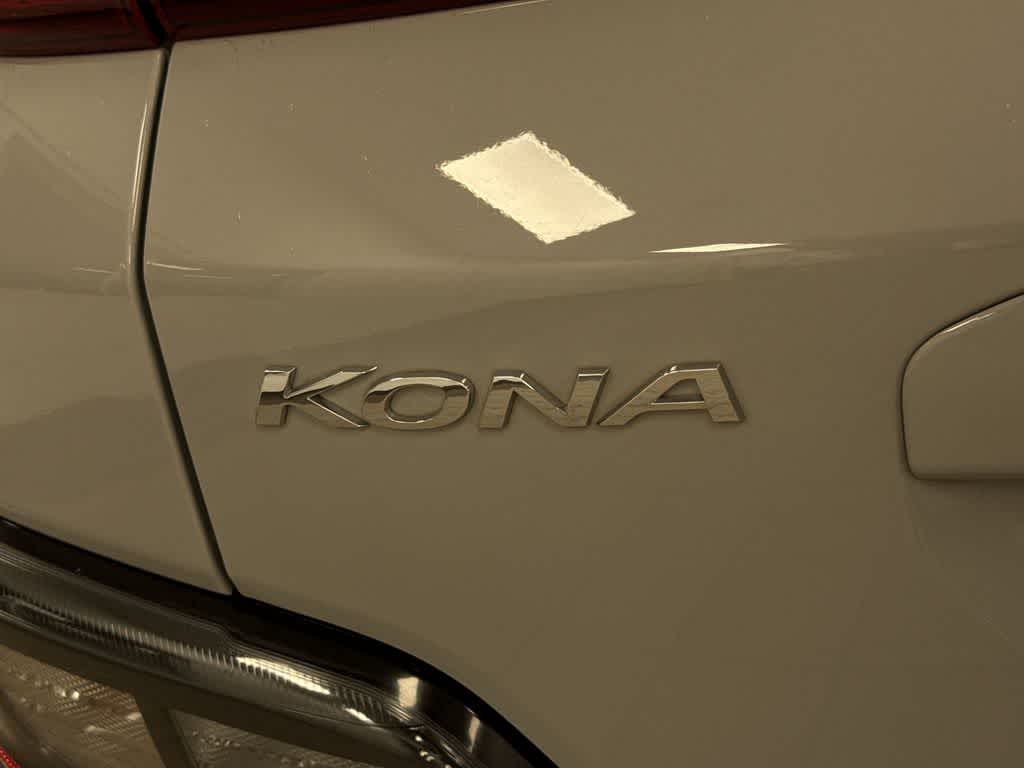 Hyundai Kona SE 2023