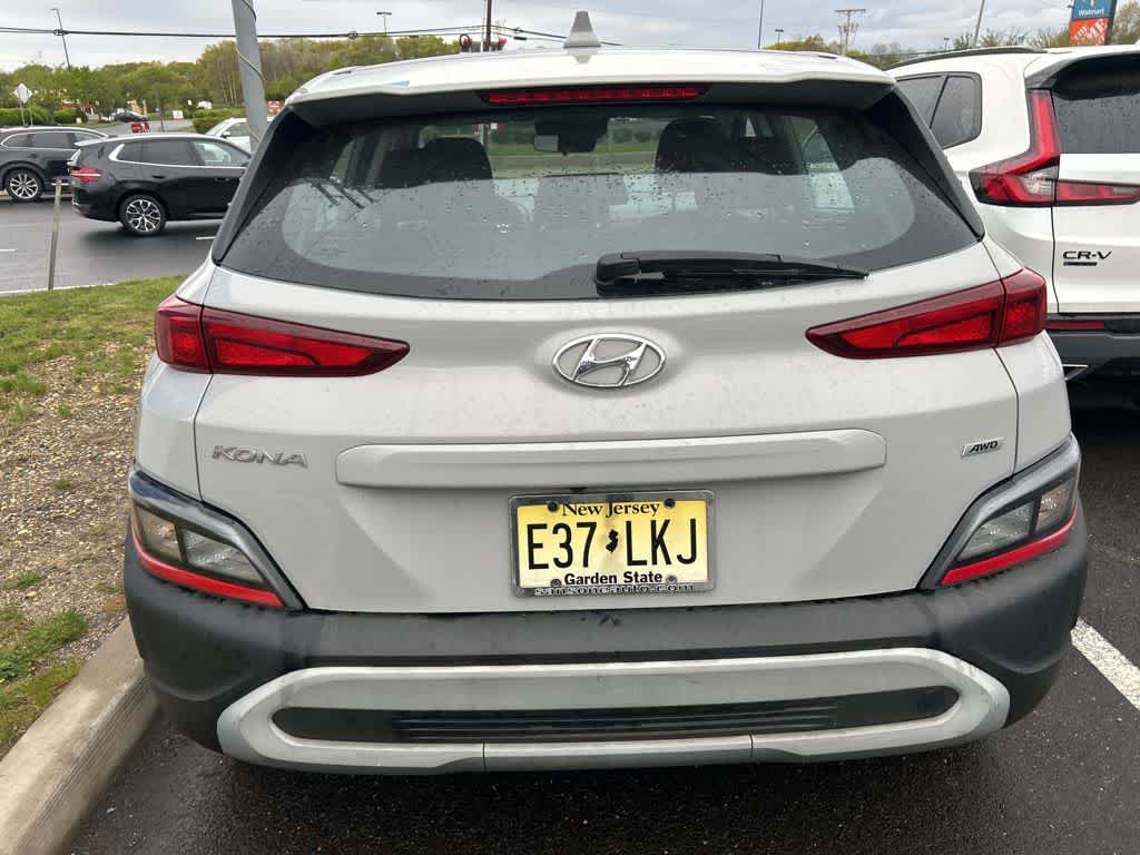 Hyundai Kona SE 2023