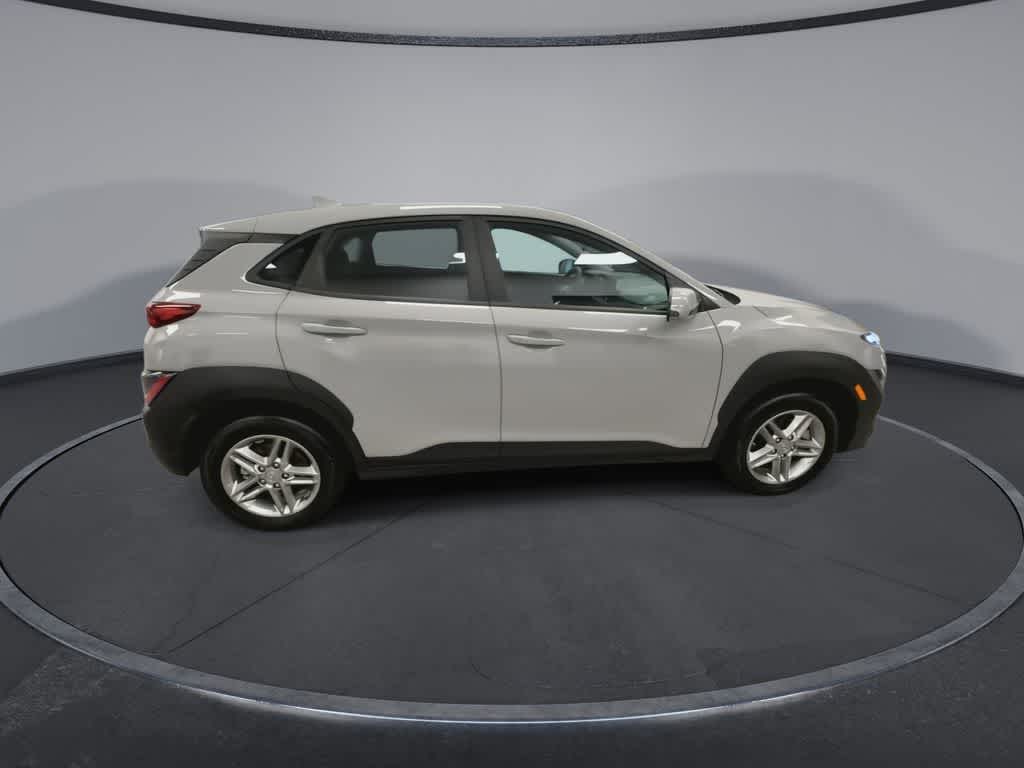 Hyundai Kona SE 2023