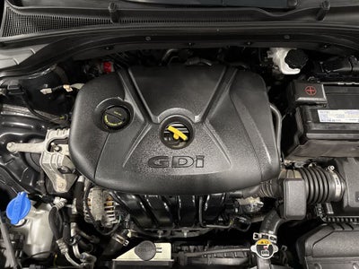 Hyundai Elantra GT automático de 2019