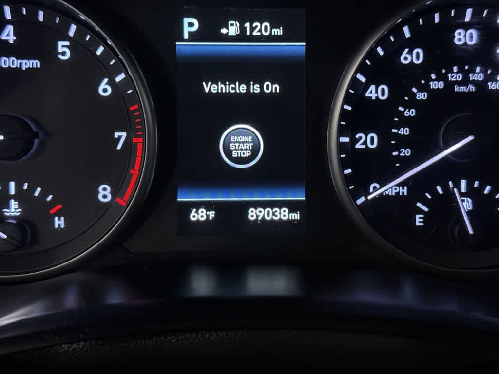 Hyundai Elantra GT automático de 2019