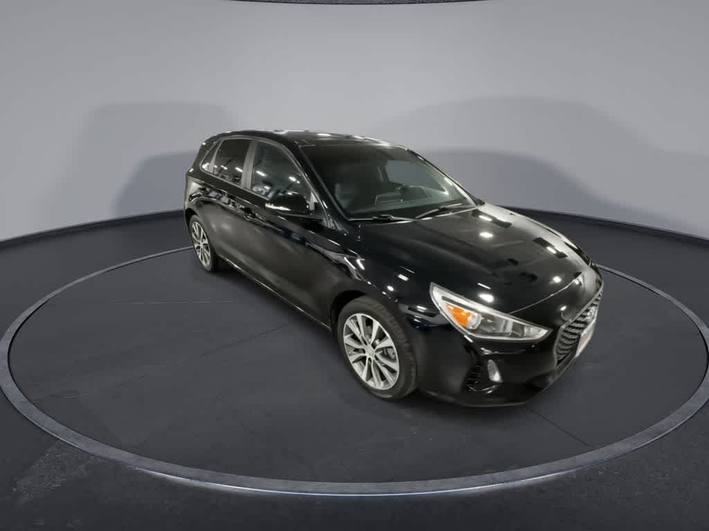 Hyundai Elantra GT automático de 2019