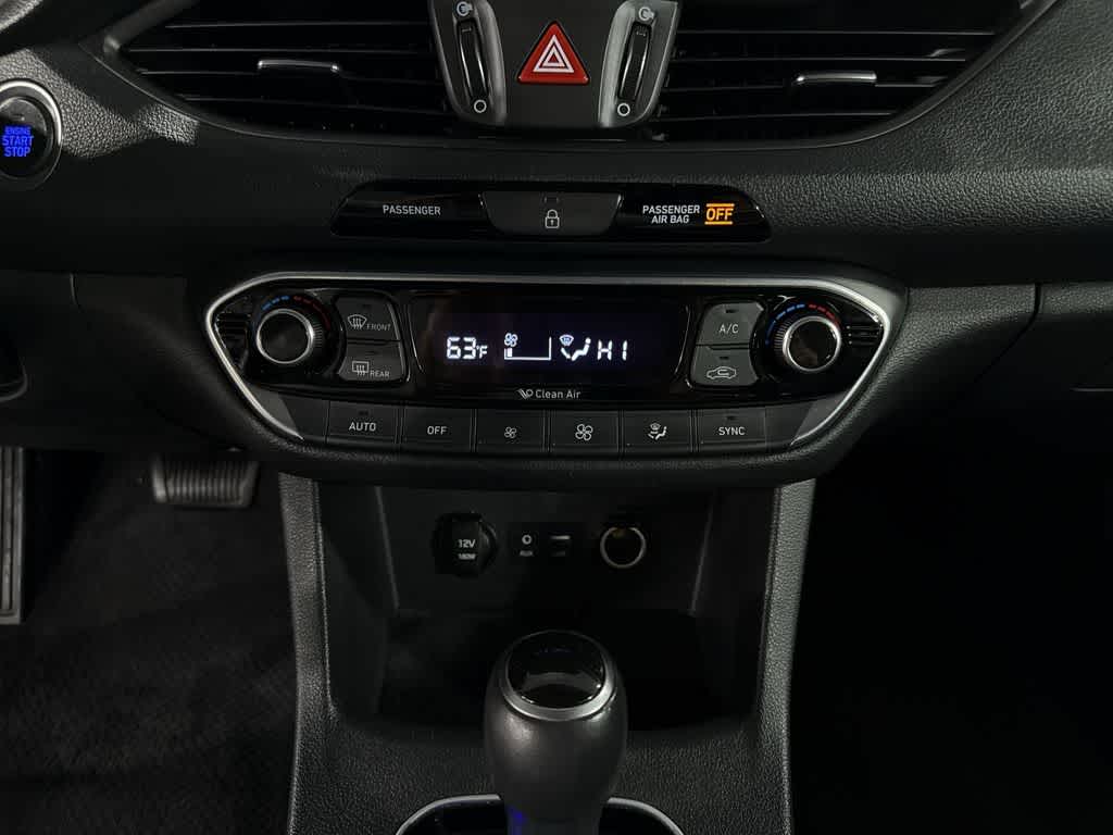 Hyundai Elantra GT automático de 2019