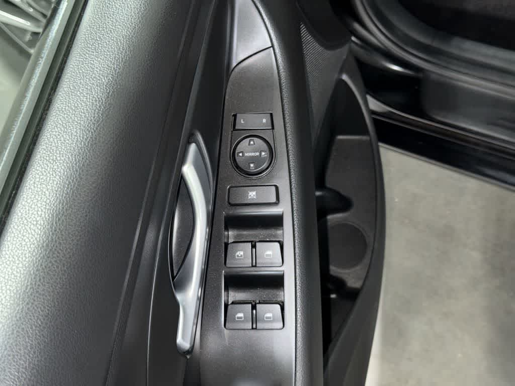 Hyundai Elantra GT automático de 2019