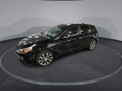 Hyundai Elantra GT automático de 2019