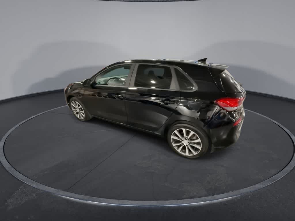Hyundai Elantra GT automático de 2019