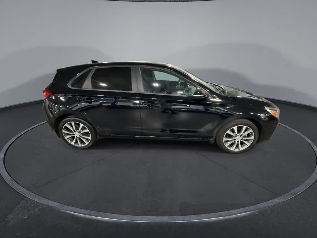 Hyundai Elantra GT automático de 2019