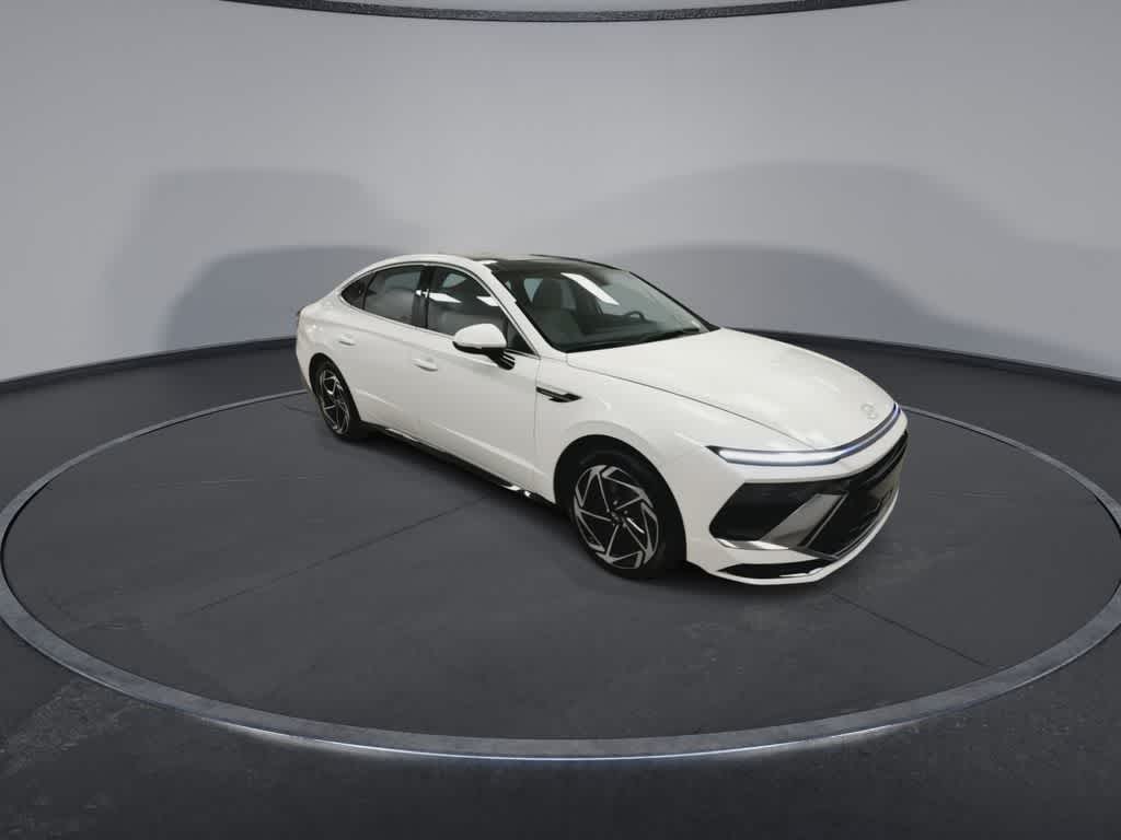 Hyundai Sonata SEL 2024