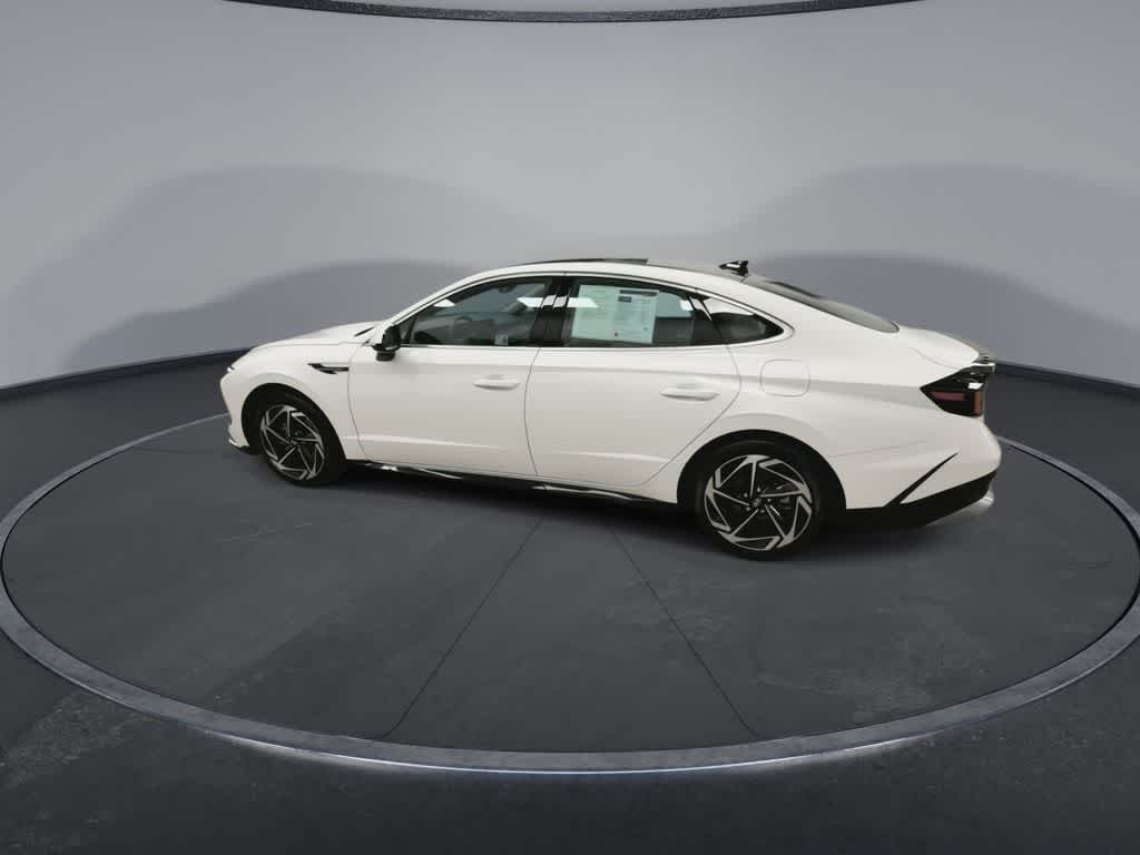Hyundai Sonata SEL 2024