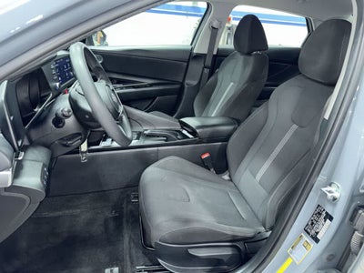 Hyundai Elantra SE 2022