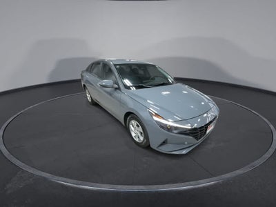 Hyundai Elantra SE 2022