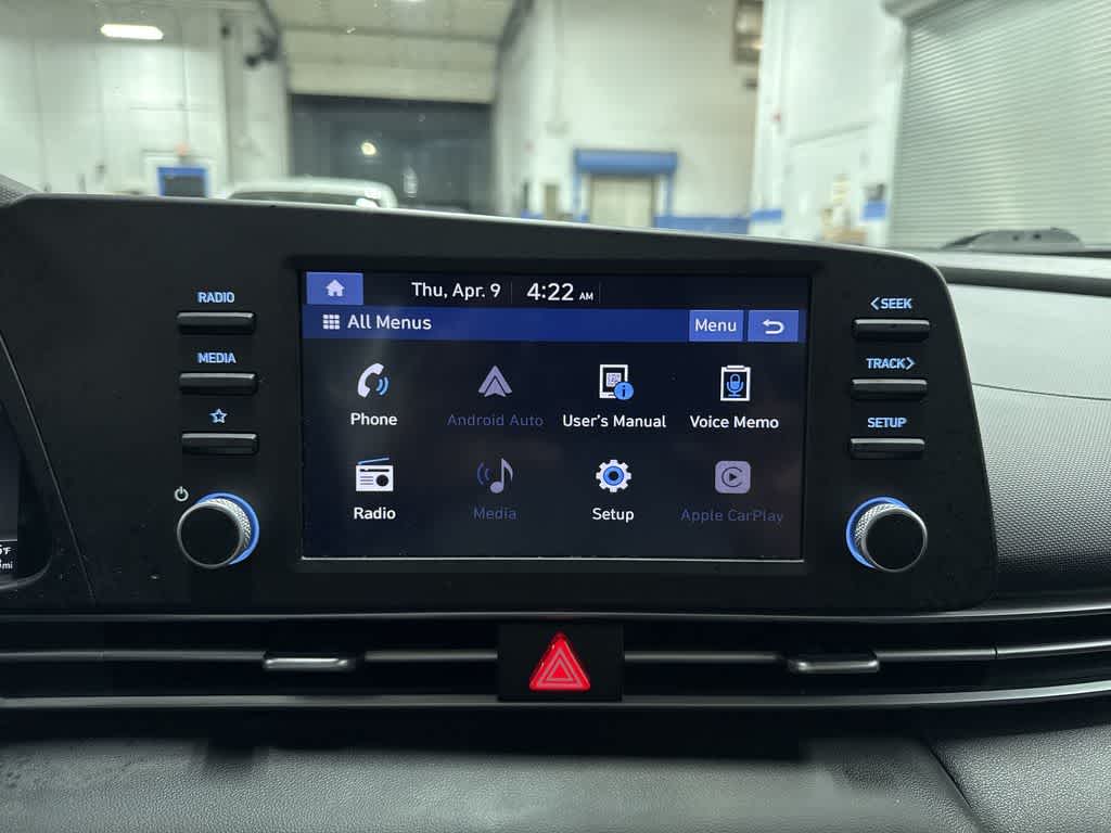 Hyundai Elantra SE 2022