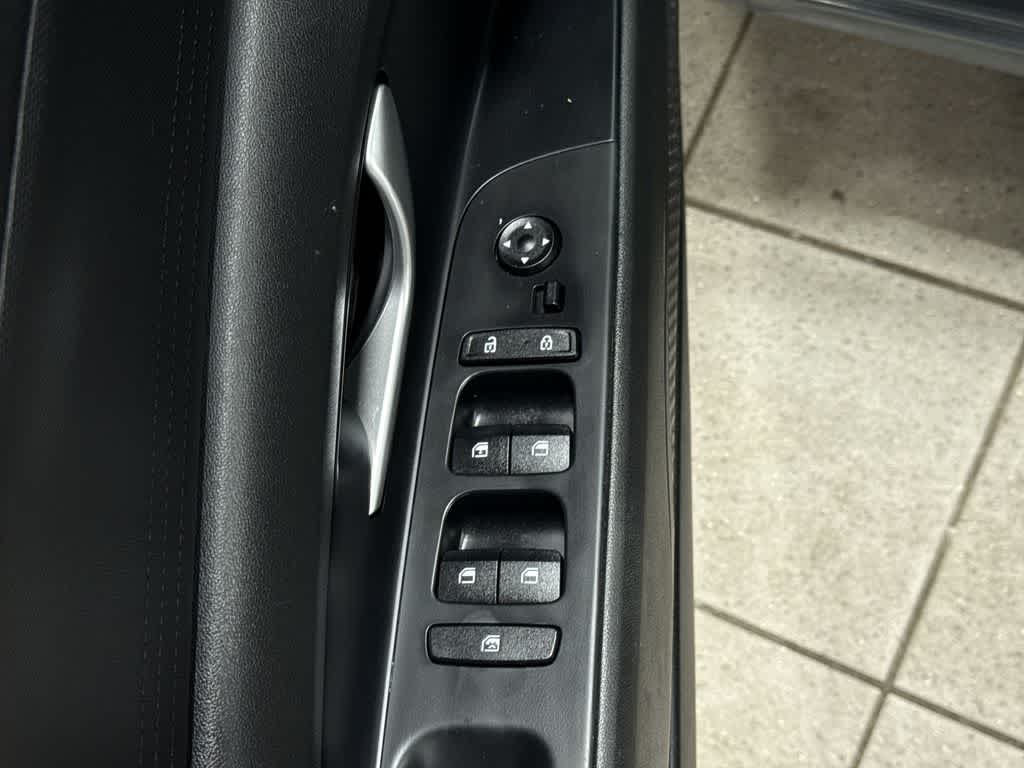 Hyundai Elantra SE 2022