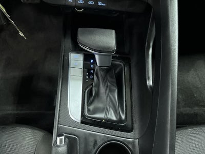 Hyundai Elantra SE 2022