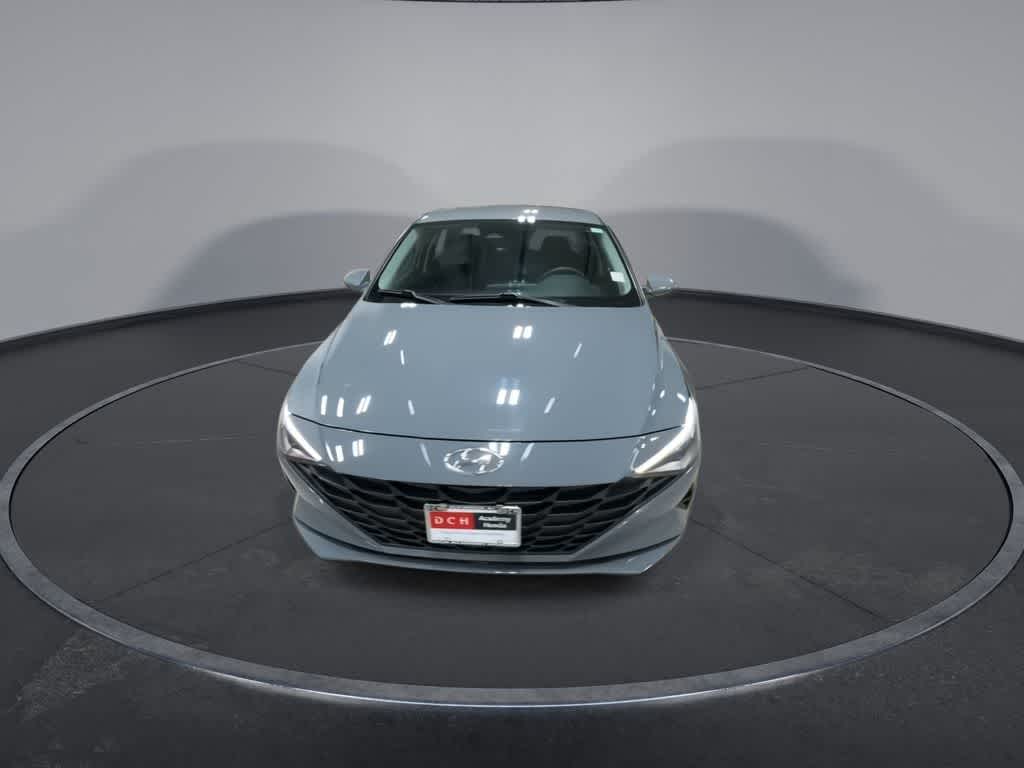 Hyundai Elantra SE 2022