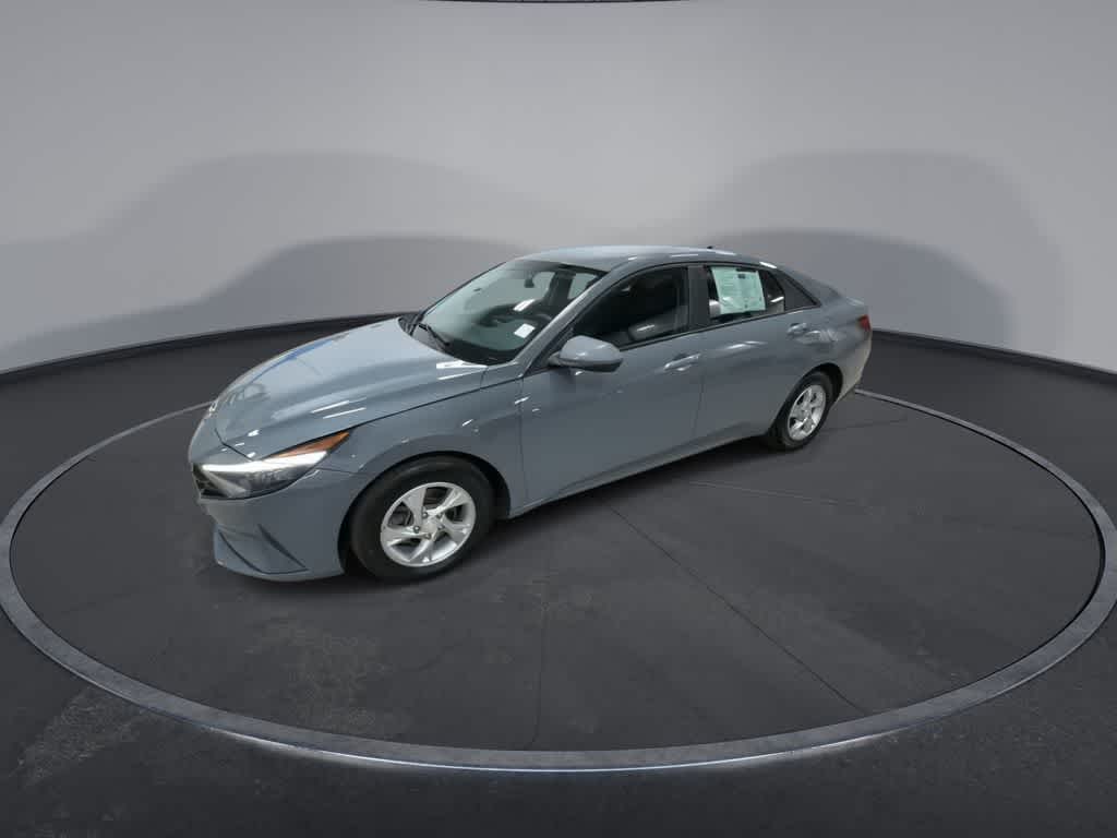 Hyundai Elantra SE 2022