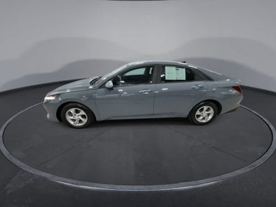 Hyundai Elantra SE 2022