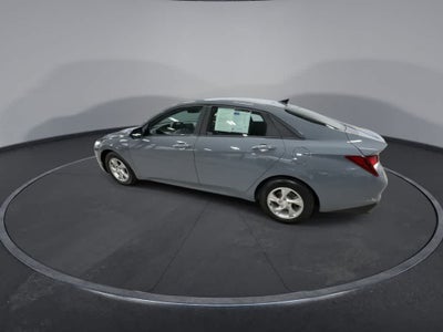 Hyundai Elantra SE 2022