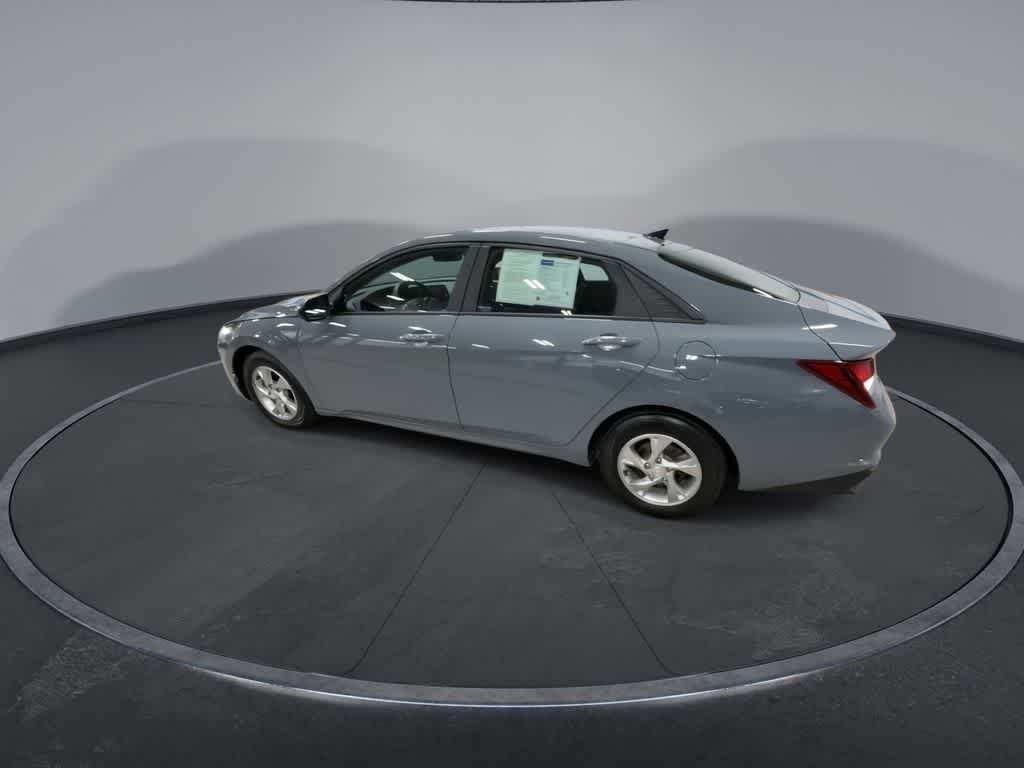 Hyundai Elantra SE 2022