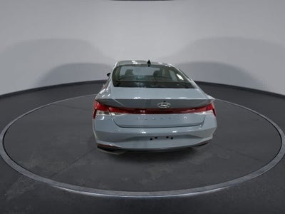 Hyundai Elantra SE 2022