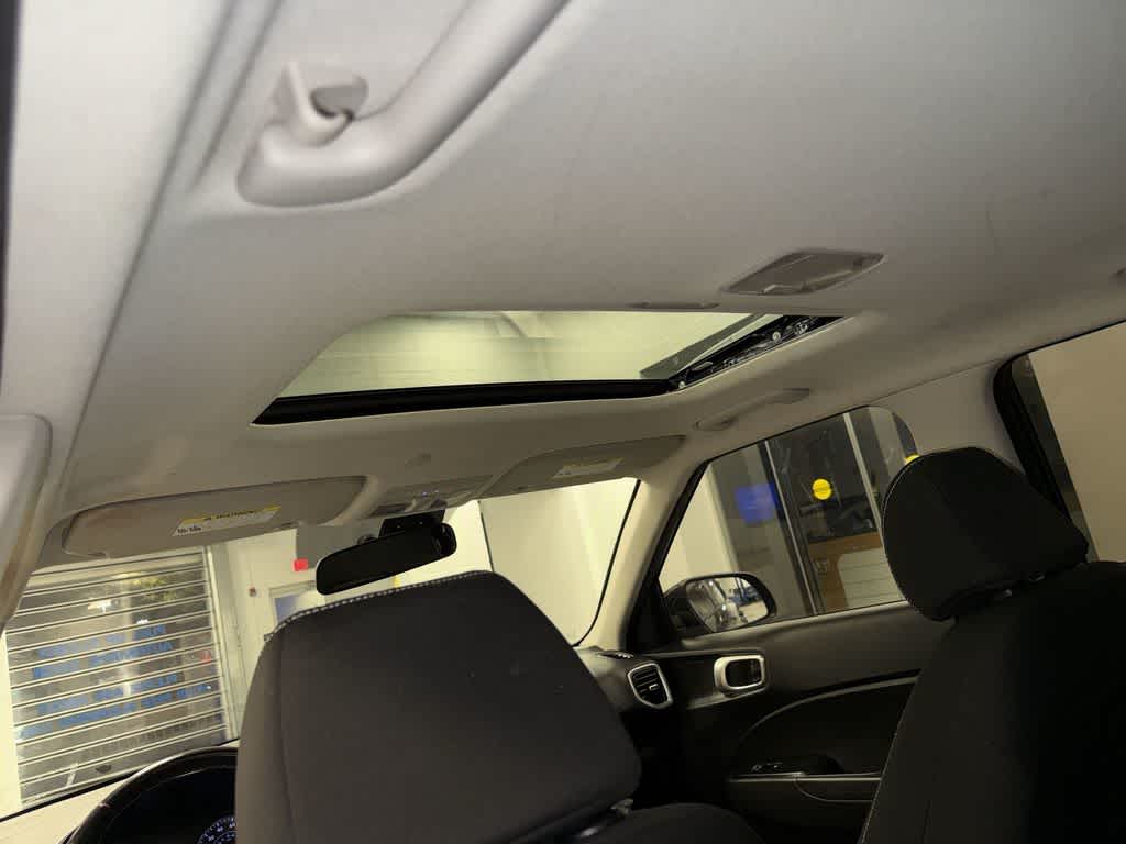 Hyundai Venue SEL 2021