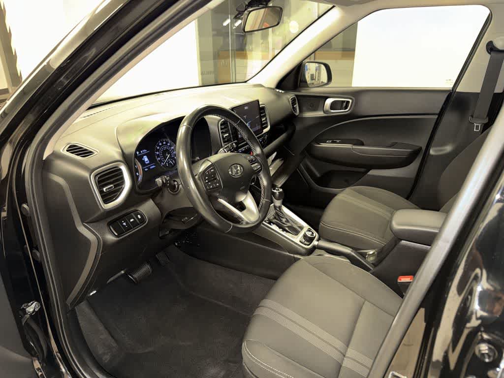 Hyundai Venue SEL 2021