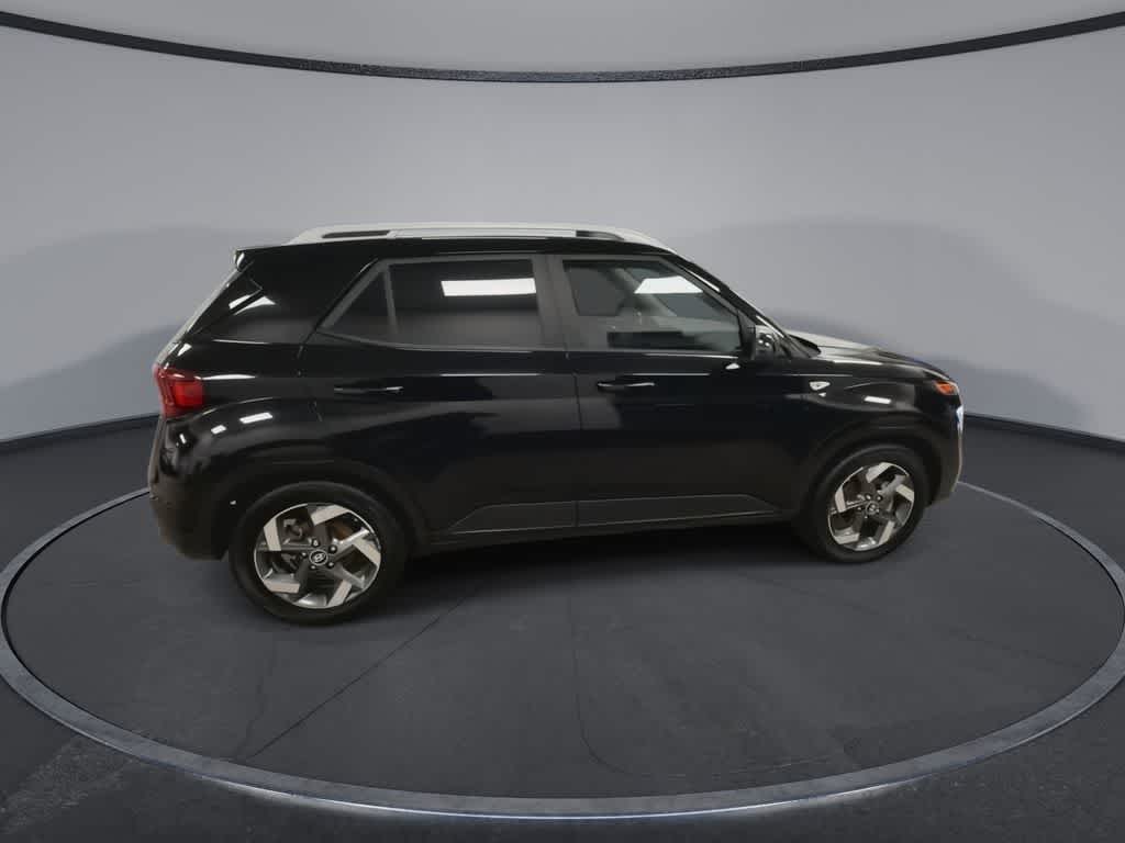 Hyundai Venue SEL 2021