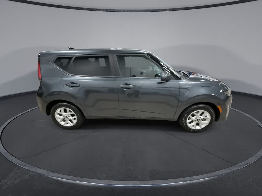 Kia Soul LX 2023