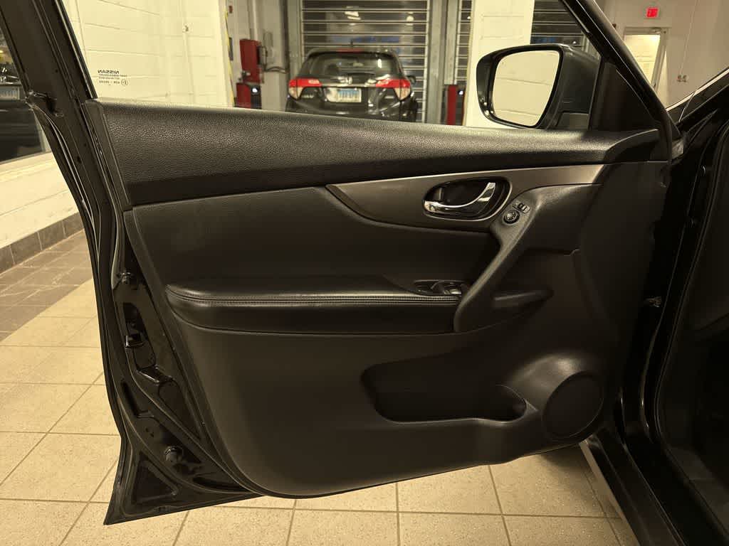 Nissan Rogue S 2015