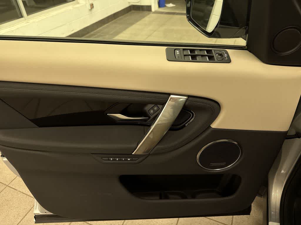 Land Rover Discovery Sport S 2025