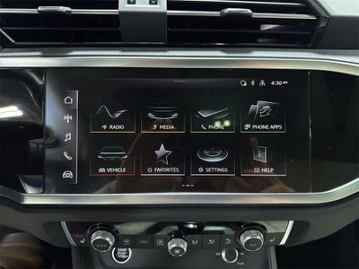 Audi Q3 S line Premium 2024