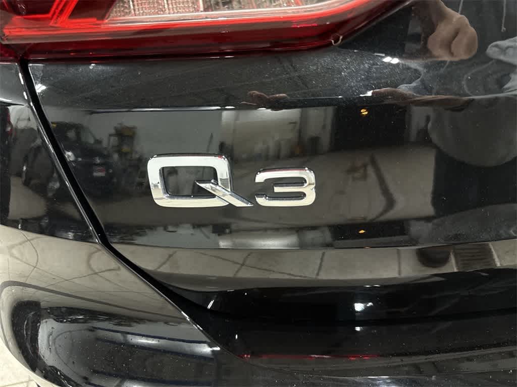 Audi Q3 S line Premium 2024