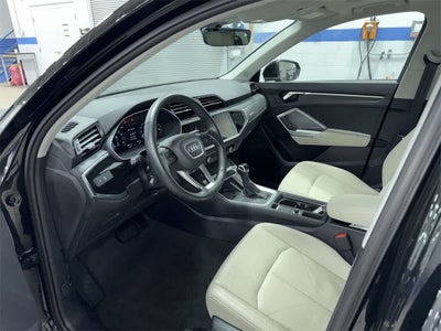 Audi Q3 S line Premium 2024