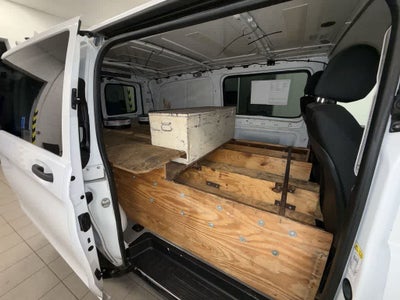 Furgoneta de carga Mercedes-Benz Metris 2017, techo estándar, distancia entre ejes de 126"