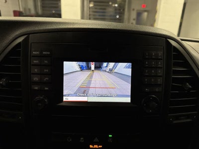 Furgoneta de carga Mercedes-Benz Metris 2017, techo estándar, distancia entre ejes de 126"