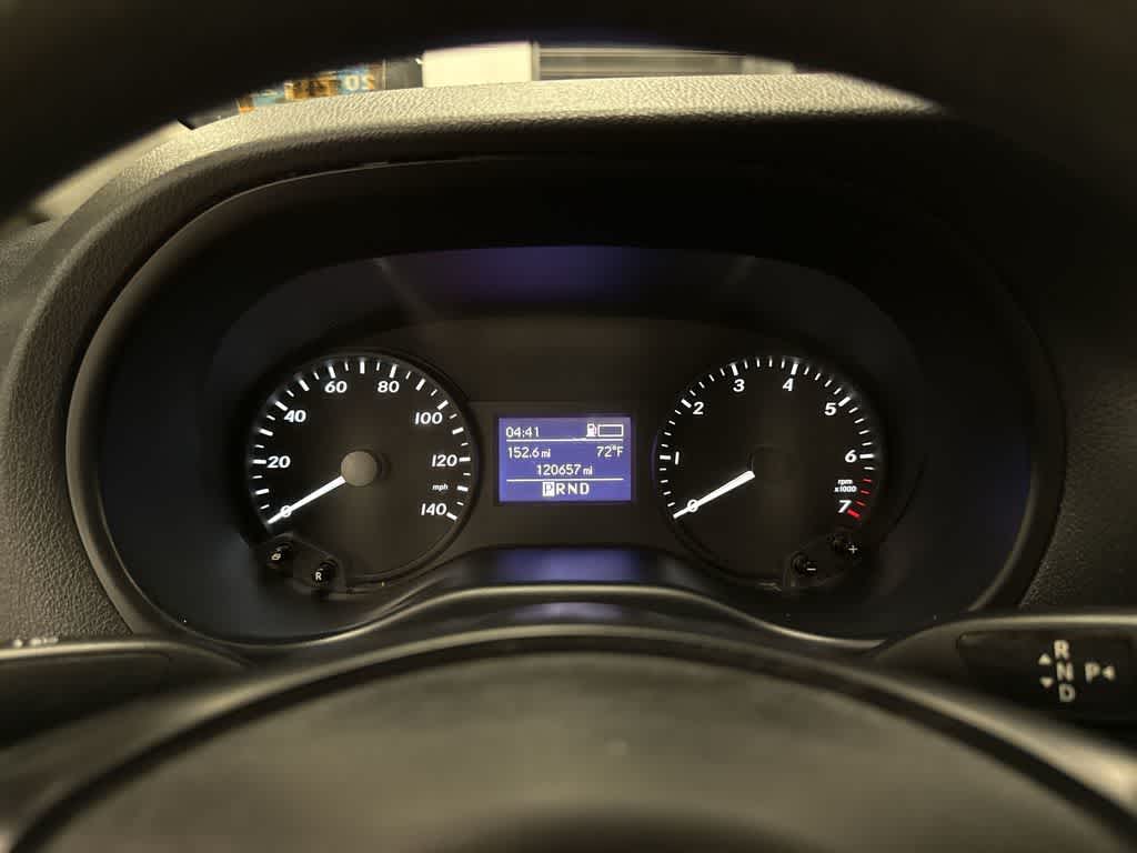 Furgoneta de carga Mercedes-Benz Metris 2017, techo estándar, distancia entre ejes de 126"
