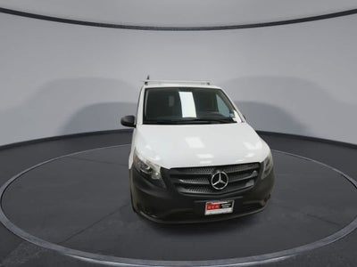 Furgoneta de carga Mercedes-Benz Metris 2017, techo estándar, distancia entre ejes de 126"