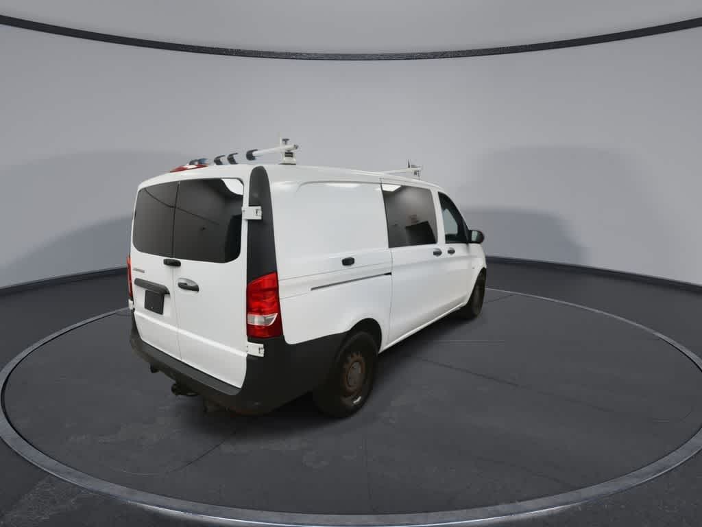 Furgoneta de carga Mercedes-Benz Metris 2017, techo estándar, distancia entre ejes de 126"