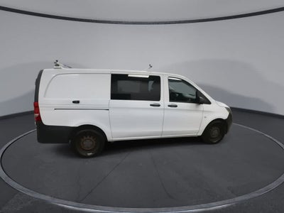 Furgoneta de carga Mercedes-Benz Metris 2017, techo estándar, distancia entre ejes de 126"