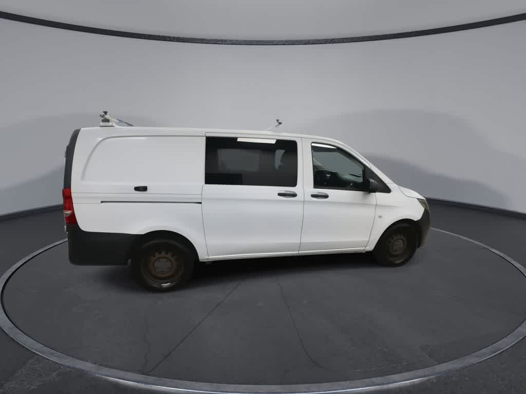 Furgoneta de carga Mercedes-Benz Metris 2017, techo estándar, distancia entre ejes de 126"