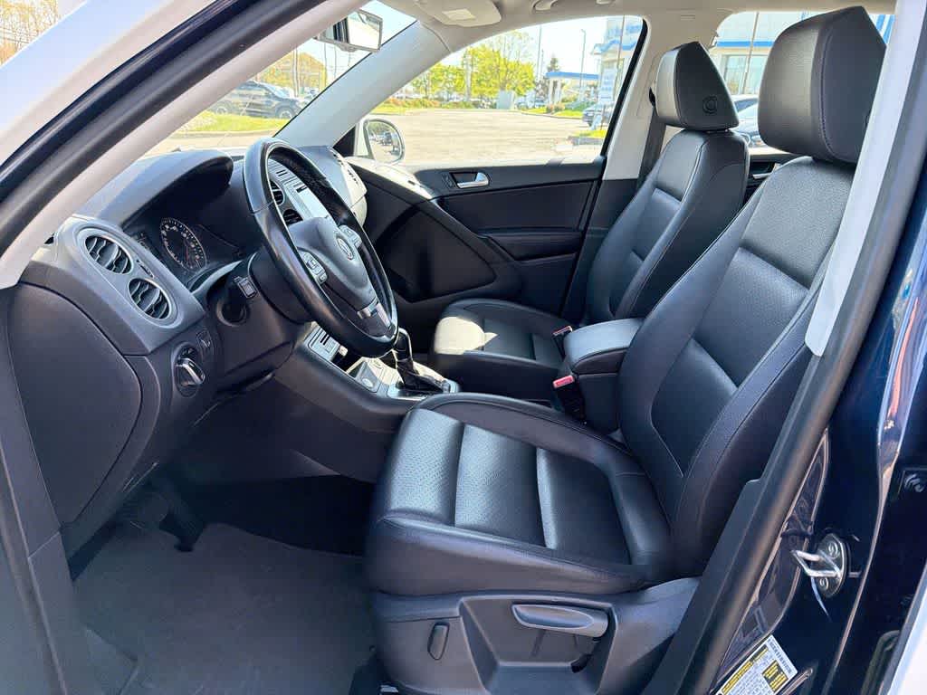 Volkswagen Tiguan S 2016