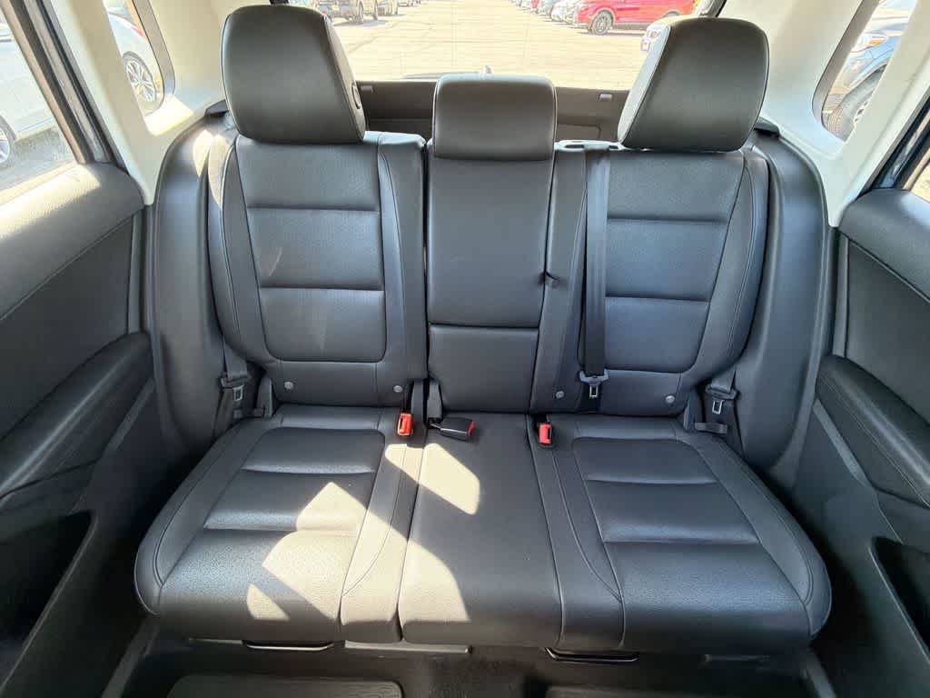 Volkswagen Tiguan S 2016