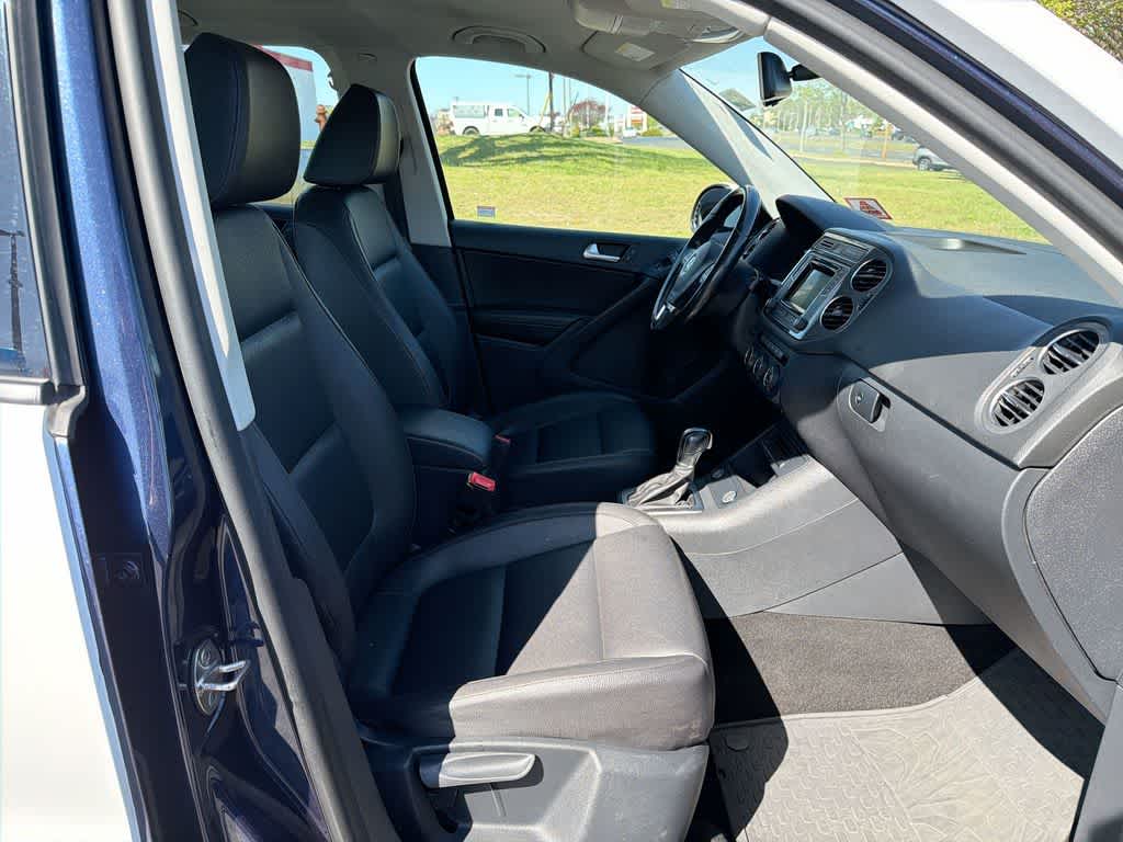Volkswagen Tiguan S 2016
