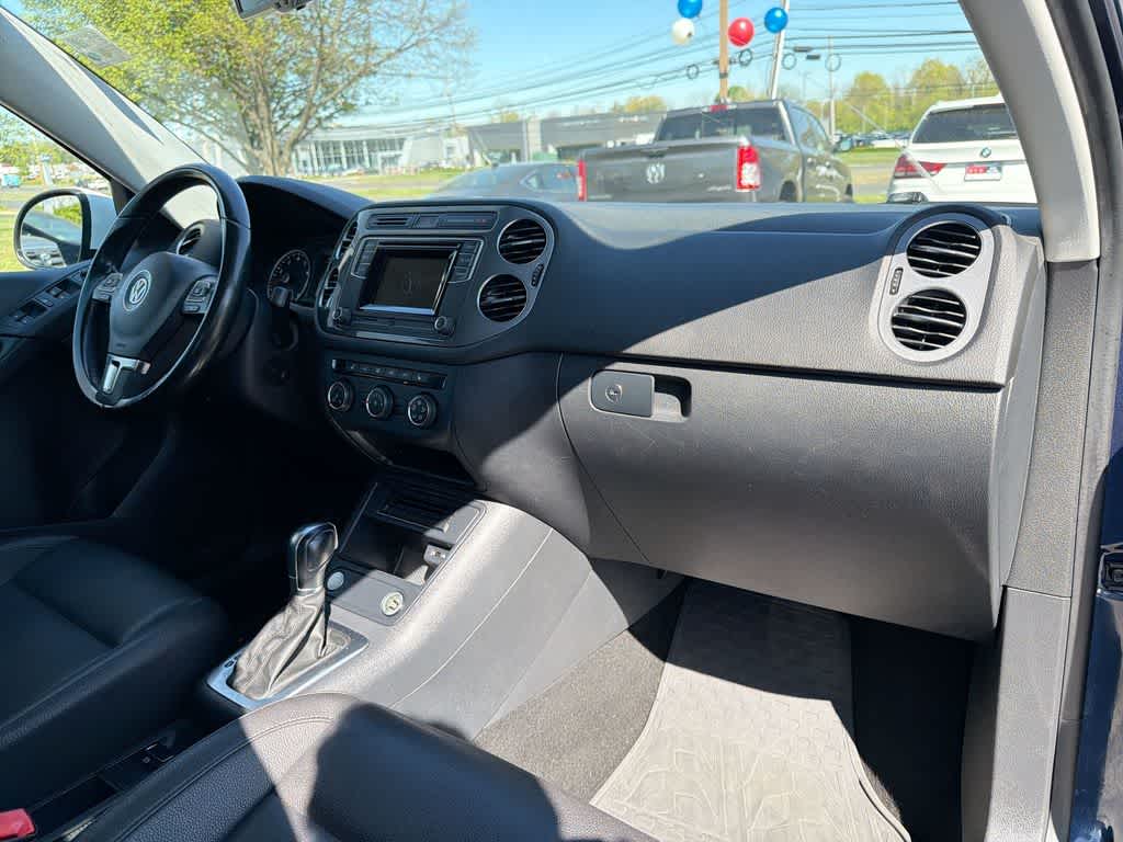 Volkswagen Tiguan S 2016