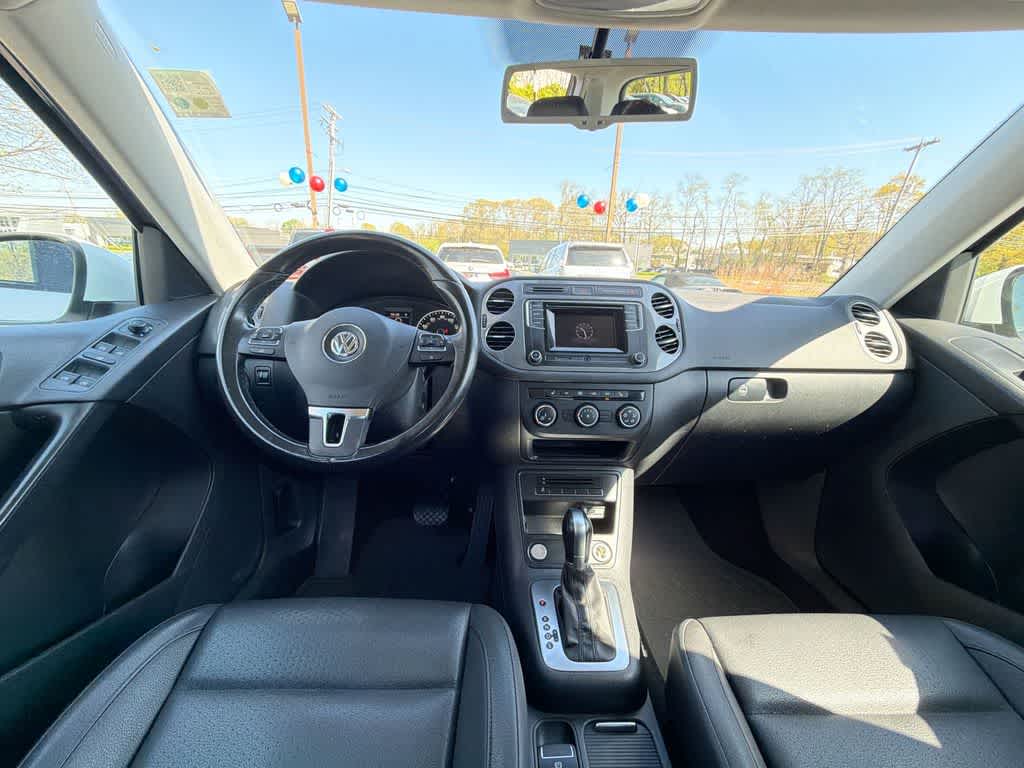 Volkswagen Tiguan S 2016