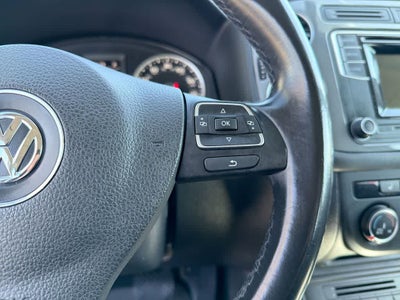 Volkswagen Tiguan S 2016